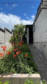 Продам дачу в Чугуеве с прямым выходом на озеро.