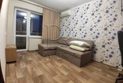 Продаж 1 кімн. квартири на Оболоні, Иорданська 22Б