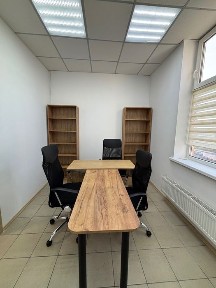 Готовий офіс 45 м² з ремонтом | м. Лівобережна 3хв | Раїси Окіпної 4-Б