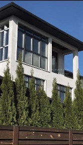 Продаж будинку 425 м2 без ремонту у КМ Коник
