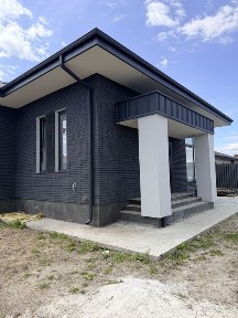 Продаж будинку в с. Погреби з ремонтом без %