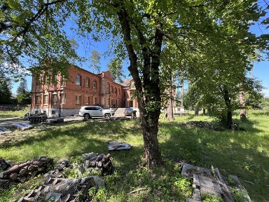Продажа. Таценки, Домовлодения 280 соток леса, выход в реку Стугна.