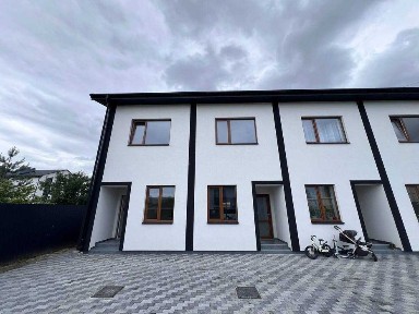 Таунхаус з ремонтом, Святопетрівське. Всього в 6км від Києва. Продаж Від забудовника.