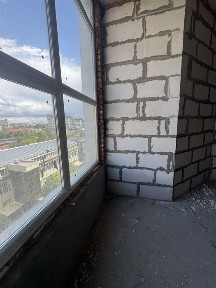 Продаж 1к. квартира центр не кутова новобудова здана.
