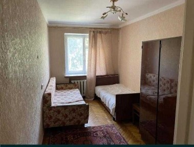 Продам 2 к. кв. 44м2 на Павловому Полі, пр. Науки.