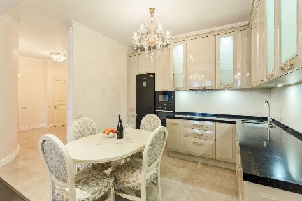 Аренда 2-комнатной квартиры 120 м², Тенистая ул., 9/12