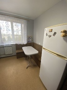 Оренда 3 к квартири на Металургів, 4 спальних місця