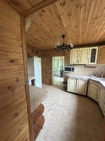 Аренда продаж будинку під Київом