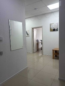 Оренда офісного приміщення, 90 м², з ремонтом, ЖК «Рівер Стоун»