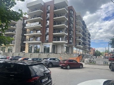 Оренда. Фасад. Центр БРУМ 116 м. кв.