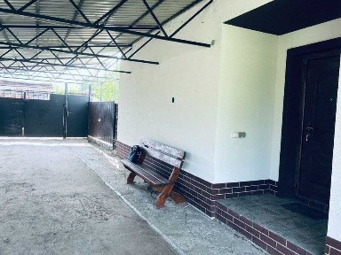 Продається добротний будинок в Богодухові