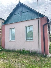 Добротний теплий будинок в Південному з капітальним ремонтом.
