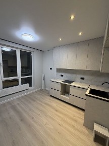 Продам квартиру з новим ремонтом, зручний виїзд на Київ 64990 $