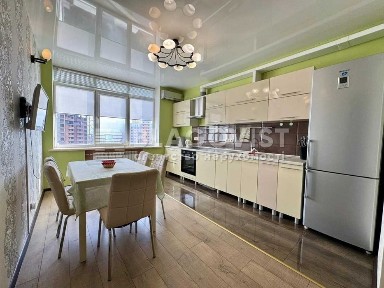 Продаж 2 кімнатна, Бровари, Чубинського, 3, квартира з ремонтом