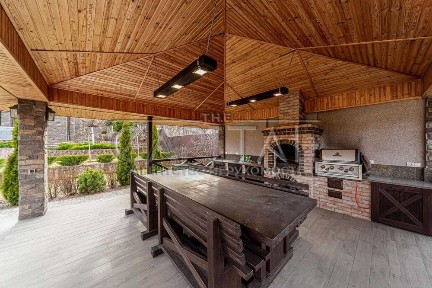 Продаж / Будинок / 450 м2 / Віта-поштова / вул. Звенигородська