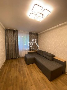 Оренда однокімнатної квартири на Космонавтів