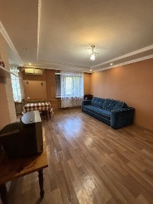 Продам 1 комнатную квартиру. Новые дома, коммунальный рынок. Жасминовый бульвар