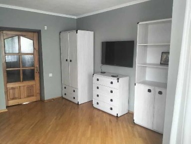 Продаж 2-кімнатної квартири з ремонтом