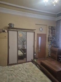 Продам частину будинку (квартира по документам) в центрі. Сертифікат