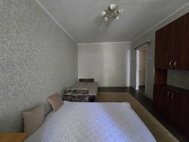Продам 1к|початок пр. Слобожанський