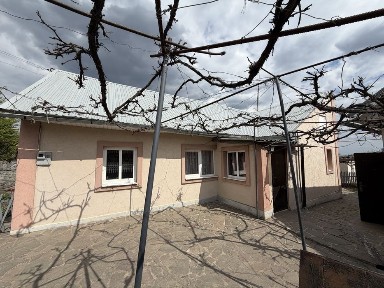 Оренда будинку по вул. Сторожинецькій
