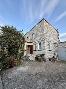 Продам будинок 150 м. кв з УКРИТТЯМ 50 м. кв власник Кременчук