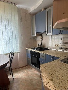 Продається 3-х кімнатну квартиру на пр-кті Червоної калини 55 (Фестивальний)