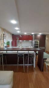 Продаж великої квартири центр Сталеварів