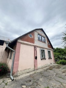 Продам будинок зі зручностями під дачу біля річки