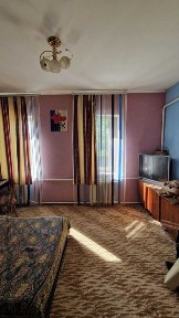 Климівка. В продажу 1/2 частина будинку з окремим двором