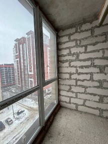Продається 1 кімнатна новобудова в центрі.