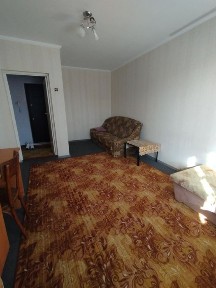 Продаж 1 кім. вул. І.Сірка