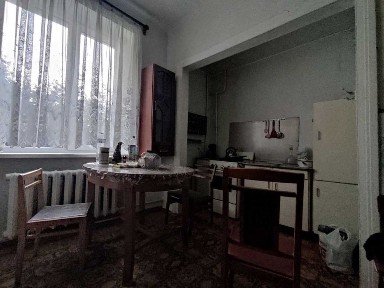 Продам 2к квартиру сталинка в Чугуеве