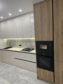 Продається 2кім новобувава з євроремонтом