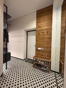 Продаю кв с ремонтом 2х комн район цирка Степана Бандеры37