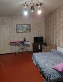 Продаж 3-х к квартири з квадратним холом в Обухові, Піщана.