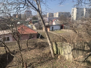 Продаж будинку з землею у самому Центрі міста