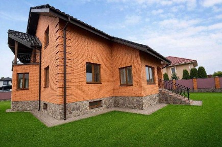Київська область, Петропавлівська Борщагівка