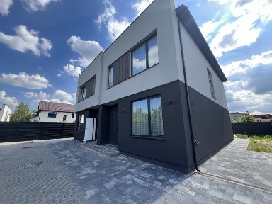 Київська область, Петропавлівська Борщагівка