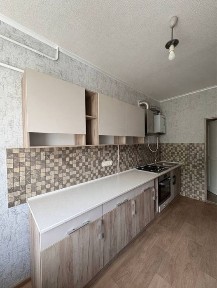 Простора 4-кімнатна квартира 101,6 м² з землею та підвалом у Дослідницькому