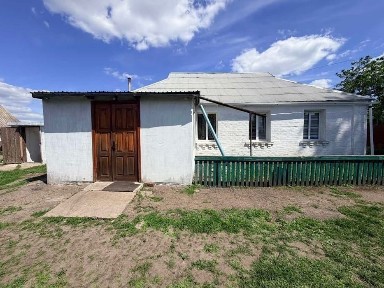 Готовий для життя цегляний будинок з великою ділянкою 21 сотка у Гребінках | біля річки