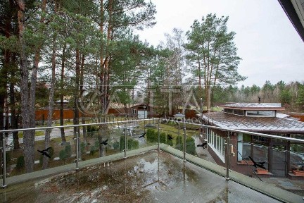 Продаж просторий та технологічний будинок площею 350 м², розташований у престижному передмісті Києва - Гореничі