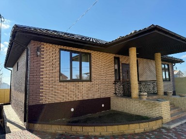 Продам будинок з ремонтом, меблями та технікою у Святопетрівському без комісії