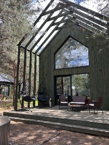 Преміальний будинок, з чаном та терасою до водойми. Відпочинок та дохід