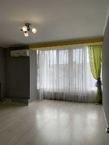 Киев, Вересневая ул., 12А