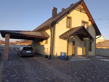 Комфортний будинок район Довбуша Коломия