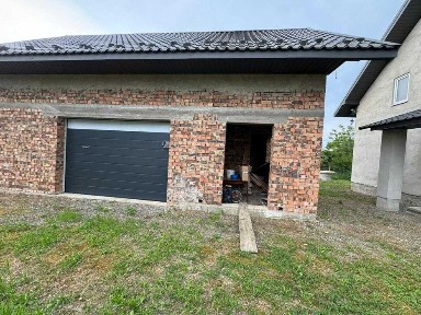 Будинок 9,5 сотих район автостанції в м. Коломия центр