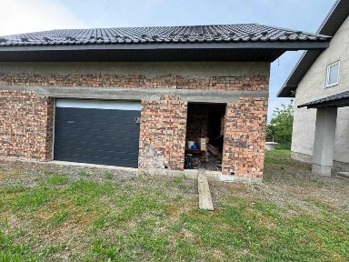 Будинок 9,5 сотих район автостанції в м. Коломия центр