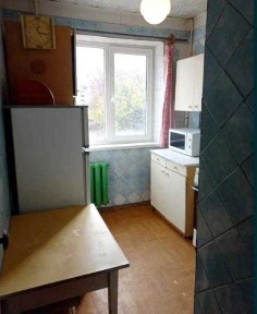 Продам 2-ку - 1 минута метро Армейская