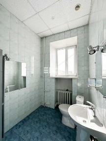 Продам 4 кімн. квартиру в історичному центрі Харкова на вул. Сумська, 17